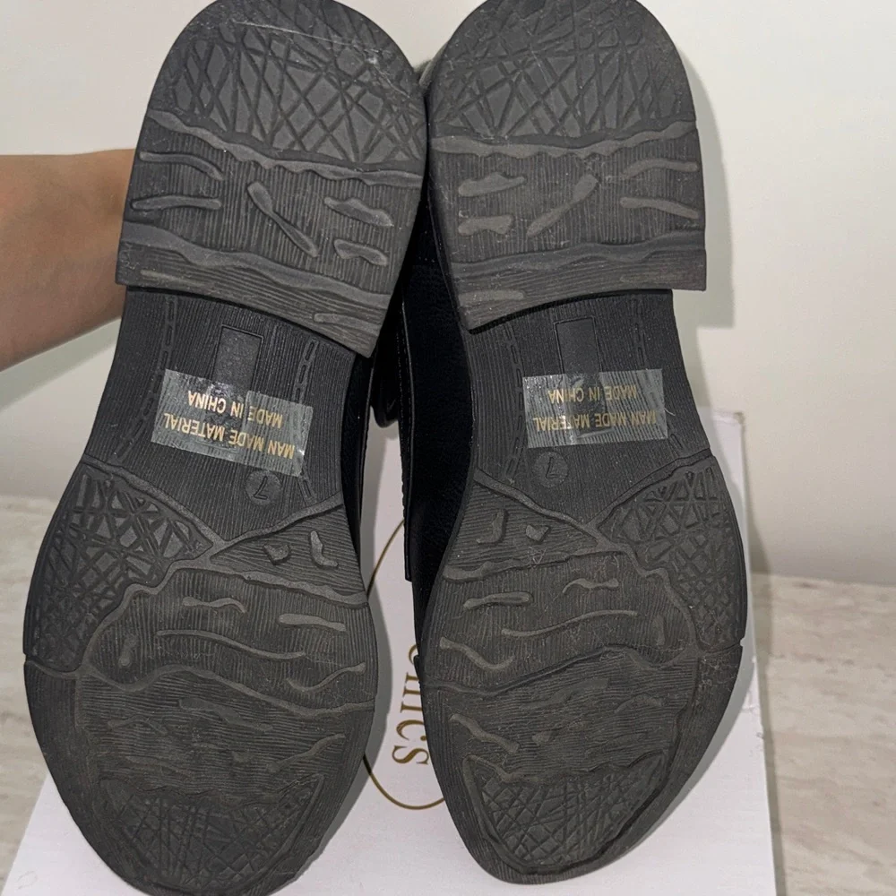Women's Black and Gray Ankle Boots - Picture 5 of 5